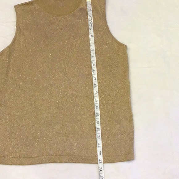 Size medium gold sparkly sleeveless knit sleeveless top by Theomiles vintage - Picture 4 of 5